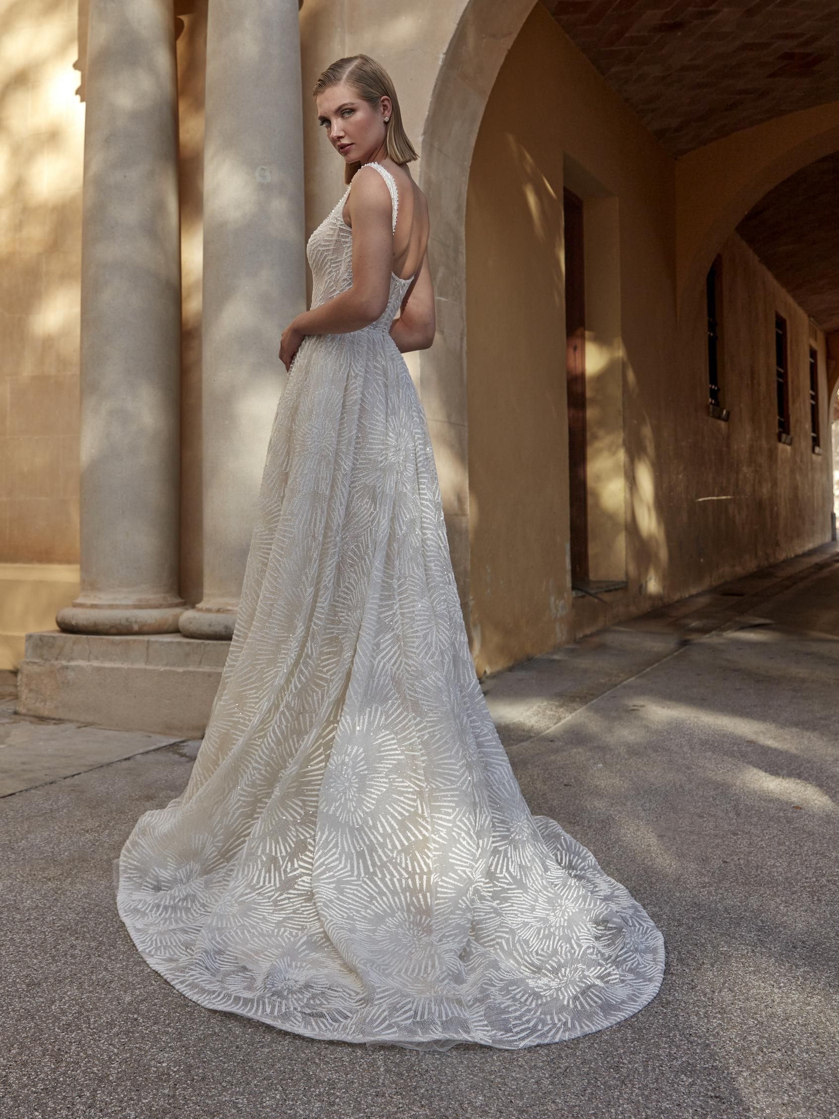 Rückenansicht Brautkleid A-Linie Carré Ausschnitt H9514