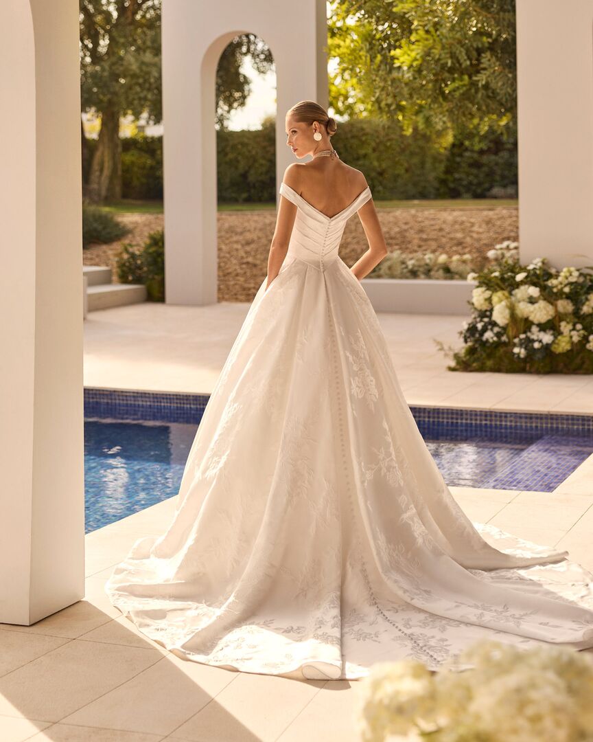 Rückenansicht Brautkleid A-Linie Carmen H9872