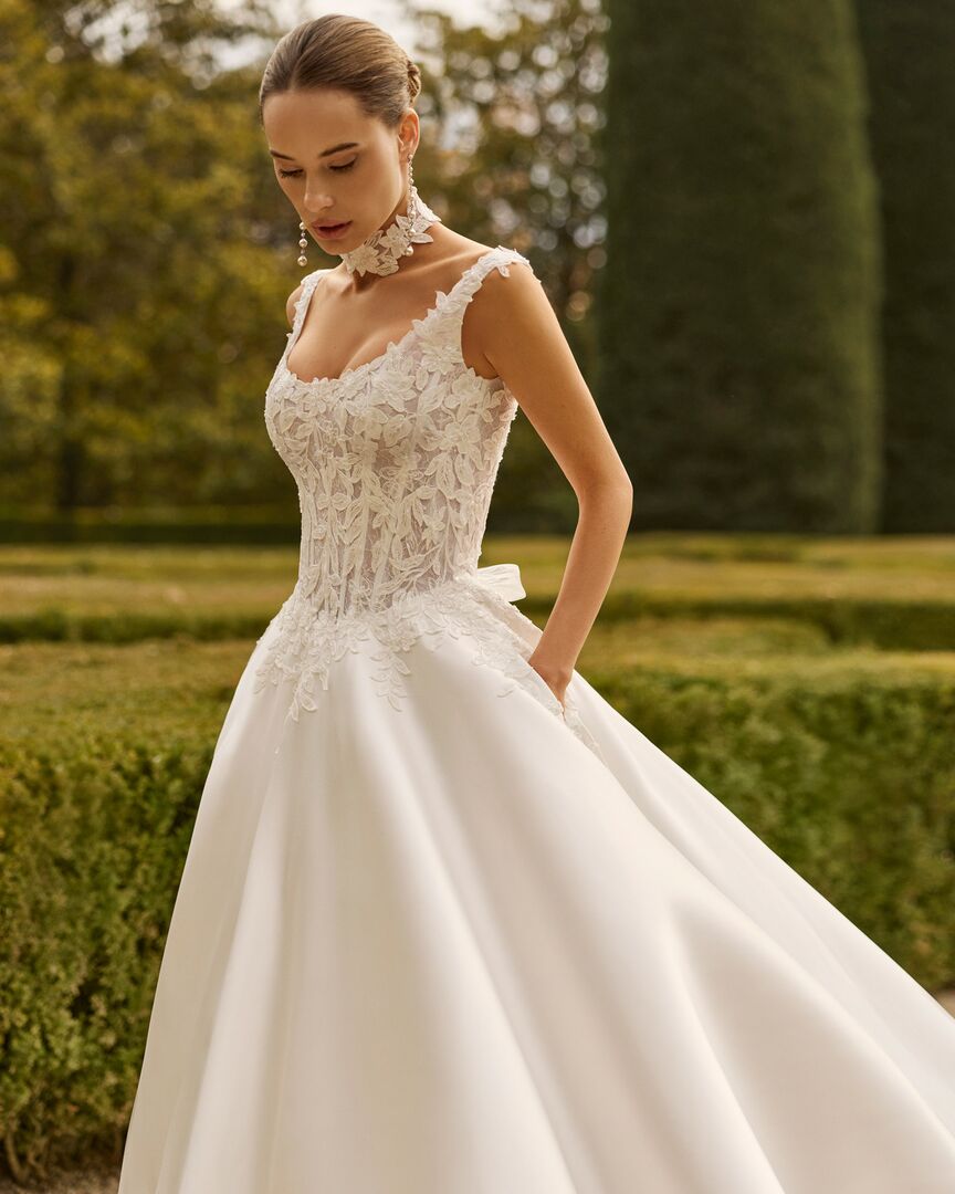 Brautkleid A-Linie Carré Ausschnitt H9879