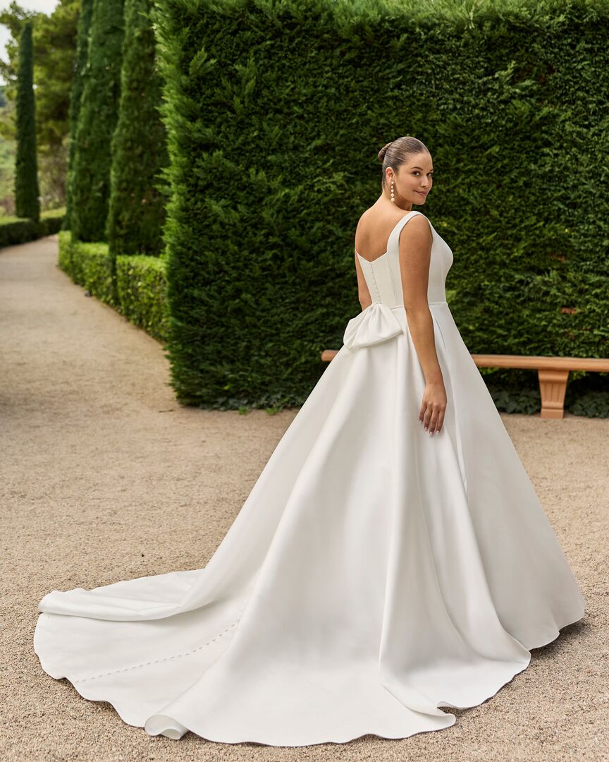 Rückenansicht Brautkleid A-Linie Carré Ausschnitt H9887
