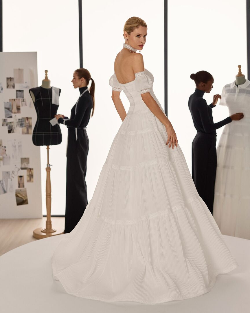 Rückenansicht Brautkleid A-Linie Corsage trägerlos H9896