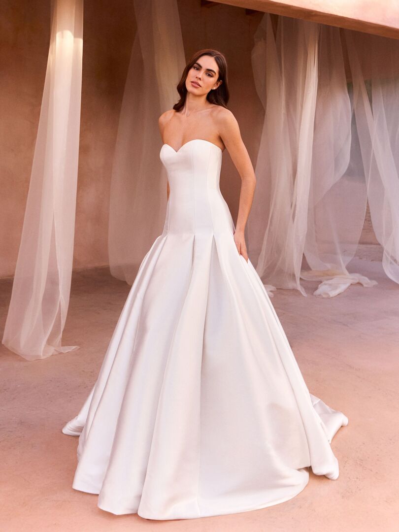 Rückenansicht Brautkleid A-Linie Herzausschnitt H9924